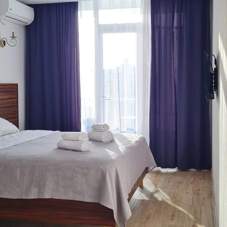 Sea View Studio3 Queen Bed Free Wi-Fi Washer in Batumi