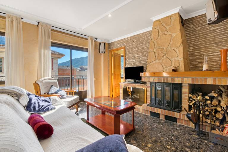 Rental apartment with terrace | Mountain view in València