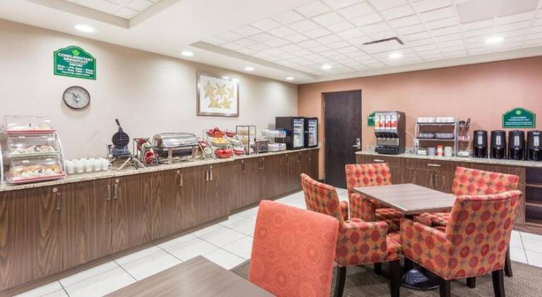 Wingate by Wyndham Regina — photo 5