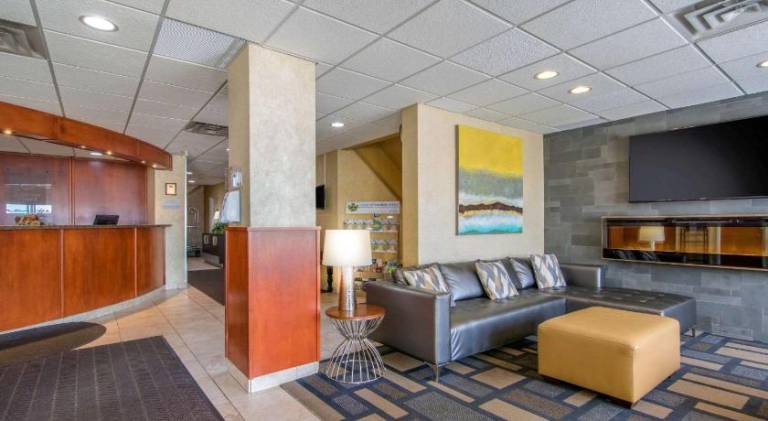 Clarion Hotel — photo 3