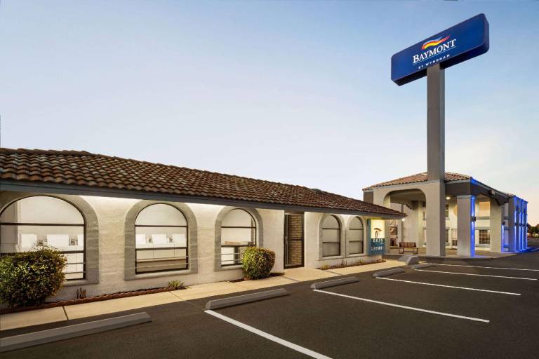 Baymont by Wyndham Kingman — photo 4