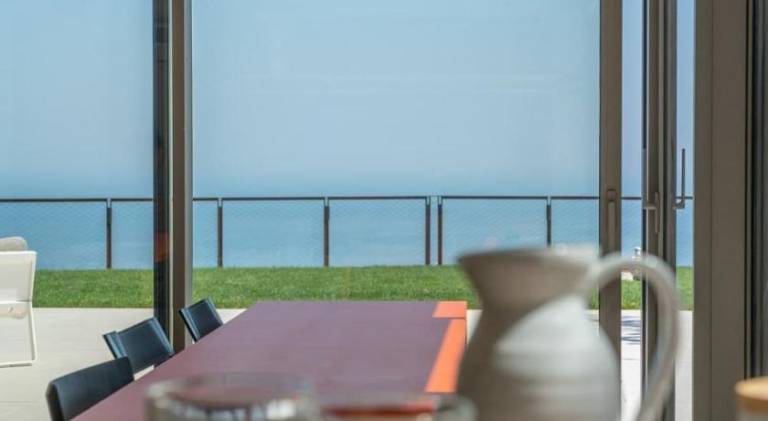 Villa with pool — photo 4