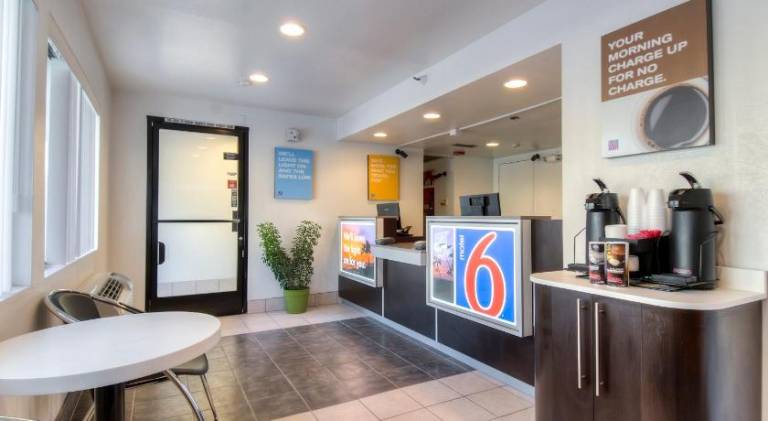 Motel 6 Oceanside, CA — photo 4
