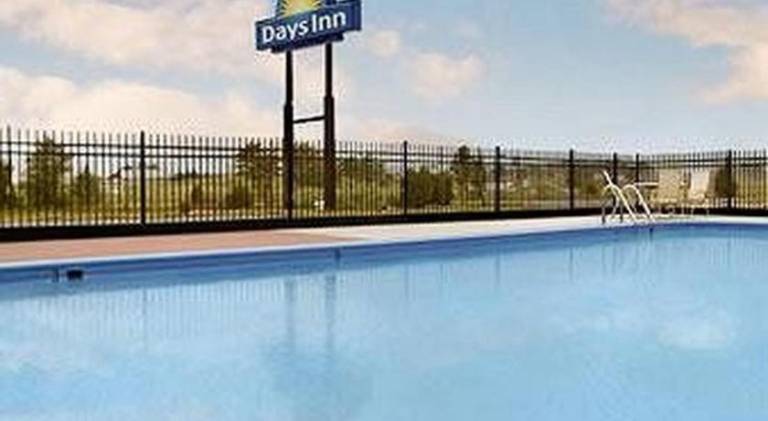 DaysInnbyWyndhamSeymour — photo 5