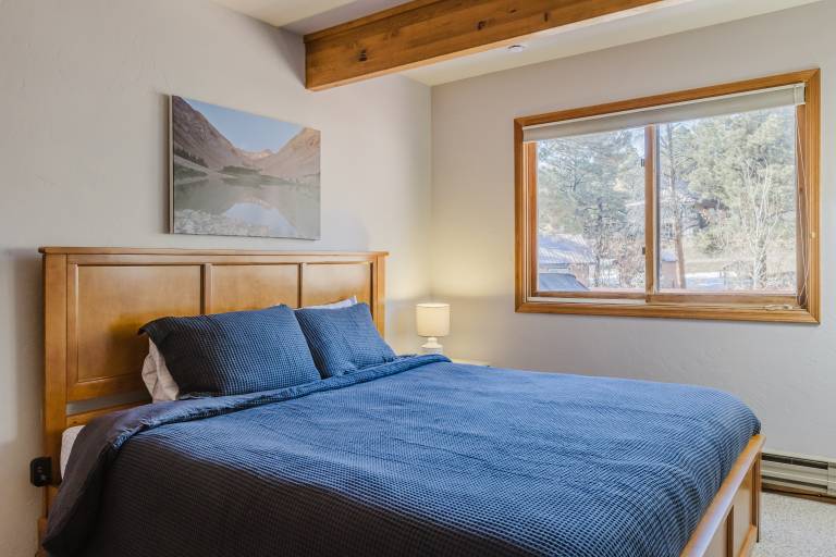 Steps from Lake Pagosa A/C Dogs Welcome Cozy Mountain Townhome — photo 5