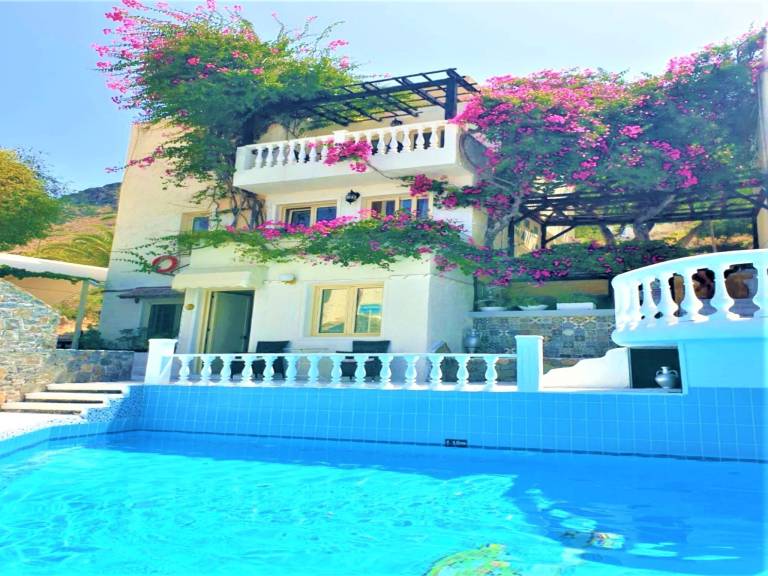 Villa Koutouloufari