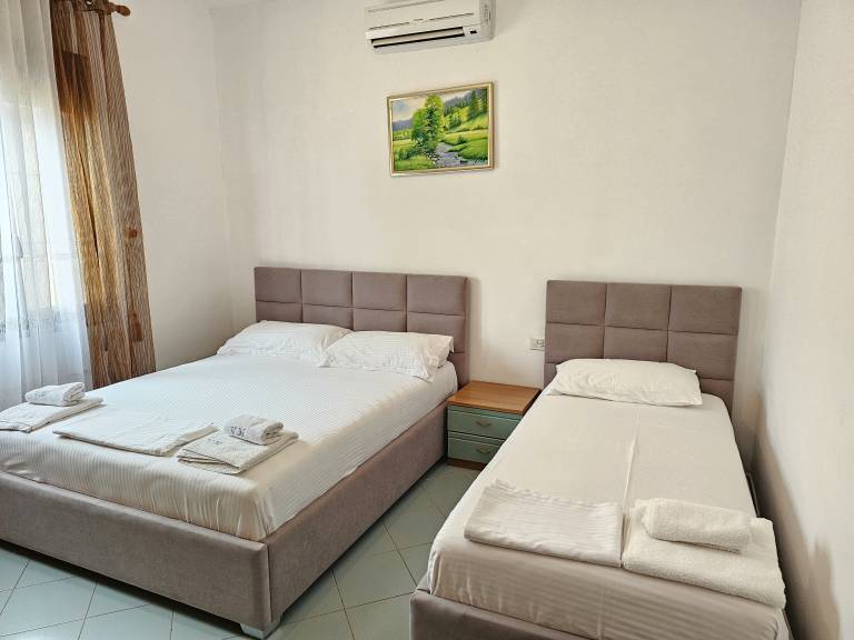 Luxury Villa with Stunning Views in Vlore — photo 4