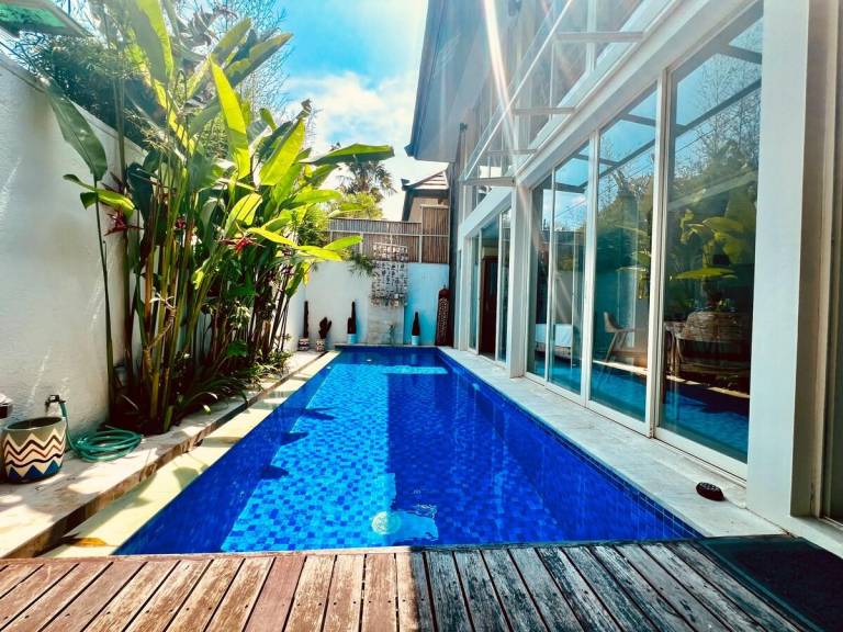 Family-friendly pleasant villa with yard, private pool & patio | Perfect for remote work | Pets are welcome in Bali