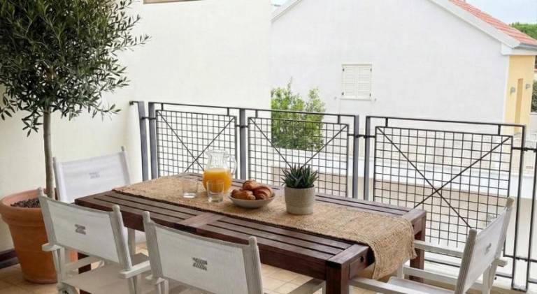 Apartment | Beach nearby | Pets are welcome — photo 3