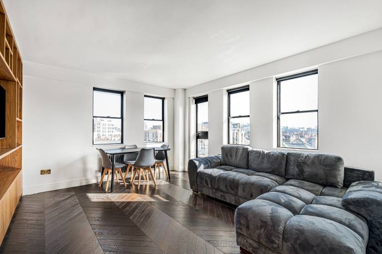 Holiday apartment with terrace & fast internet in London, KY