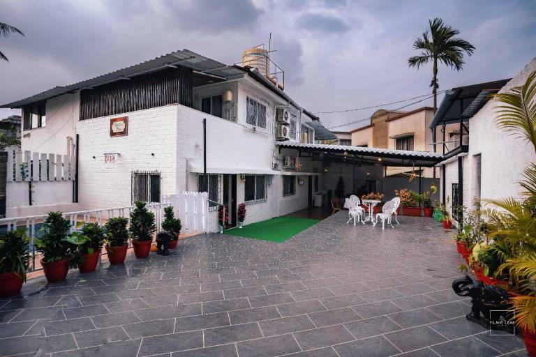 Villa Casa Blanca in Khandala