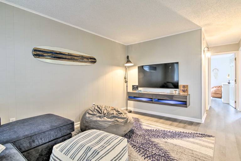 Half Mi to Ocean City Beach Family Friendly Condo