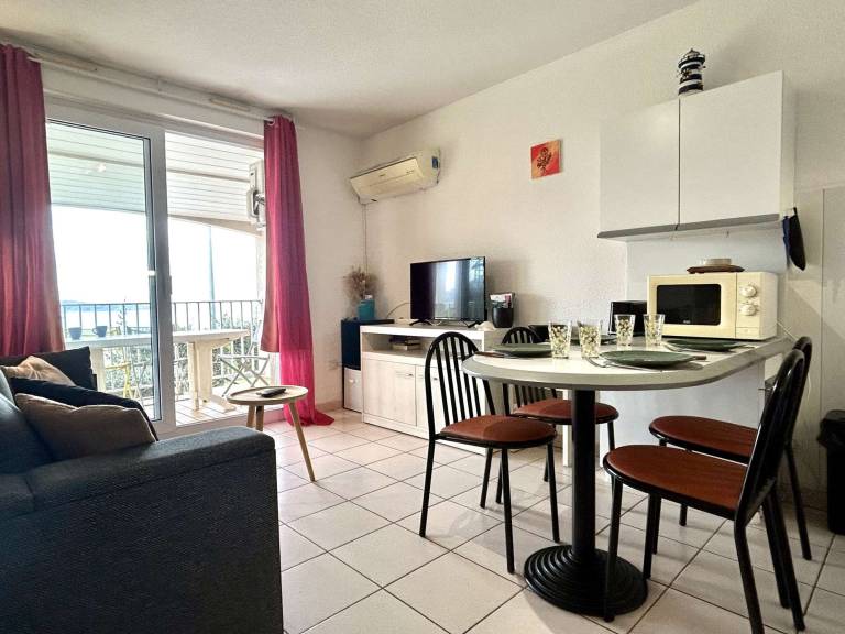 Studio Cabin with WIFI and Air Conditioning in Banyuls-sur-Mer — photo 3