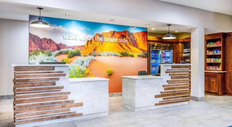 La Quinta Inn & Suites by Wyndham St. George — photo 5