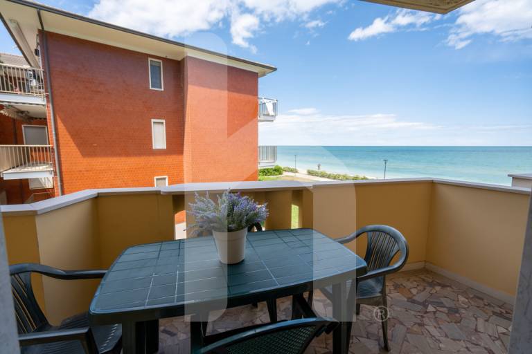 Child-friendly nice rental apartment | Beach view | Beach nearby | Dogs allowed — photo 3