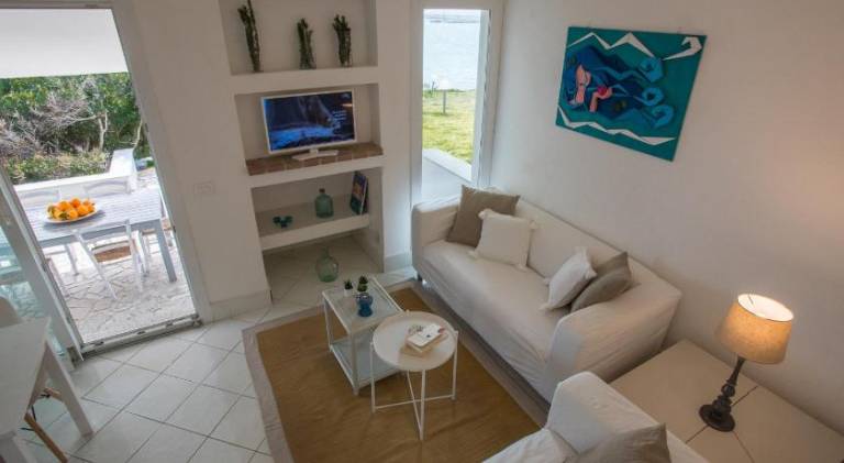House with 2 rooms for 5 persons in Villasimius