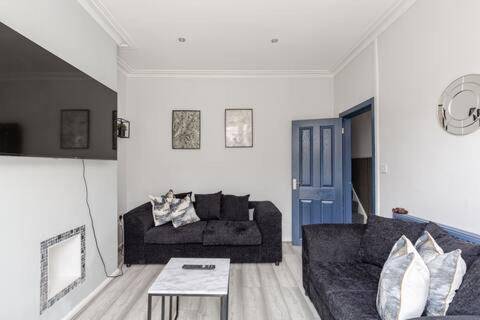 House with 3 rooms for 6 persons in Liverpool