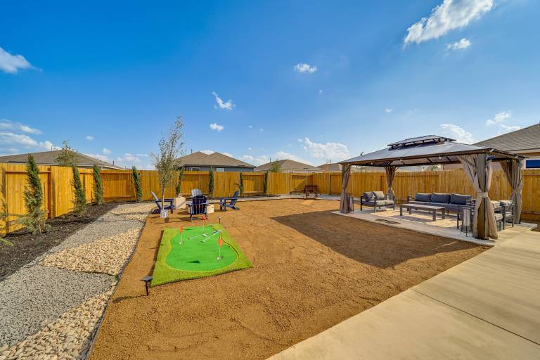 Lovely San Antonio Vacation Rental w Private Yard