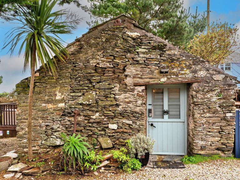 Charming vacation home with patio & BBQ | Pet-friendly — photo 4