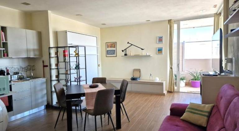 Rental apartment with patio in Cagliari
