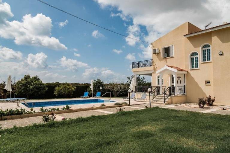 Villa Peyia