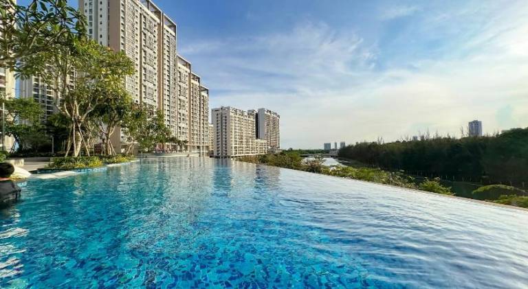 Child-friendly beautiful holiday apartment with garden, pool & hot tub | Perfect for remote work | Pet-friendly — photo 2