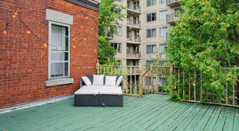 Unique Downtown Montreal Stay with Private Terrace — photo 3