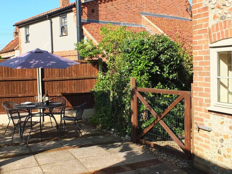 Cottage  Briston