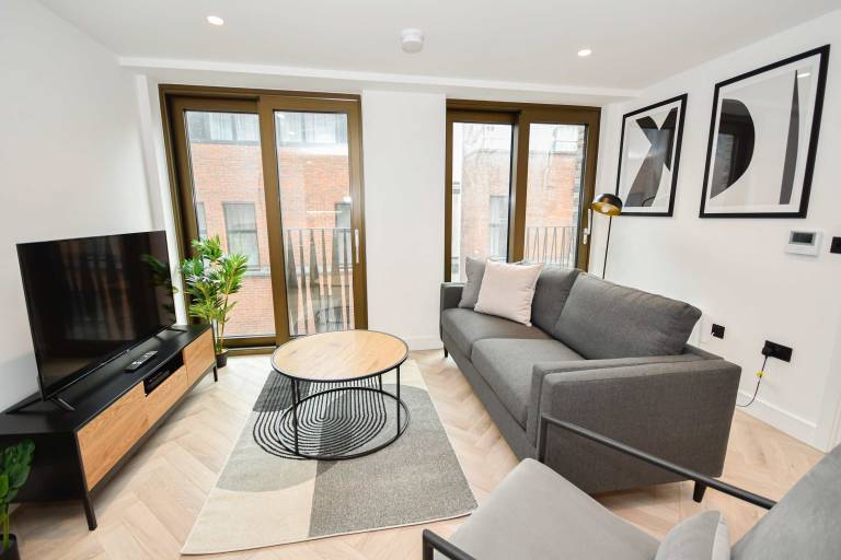 Modern 1 Bed Flat in Central Manchester w Balcony