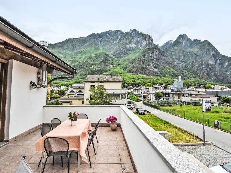Holiday apartment with barbecue & terrace | Mountain view — photo 5