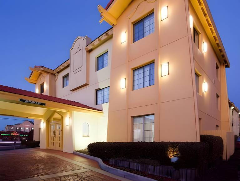 La Quinta Inn by Wyndham Albuquerque Airport in Albuquerque, NM