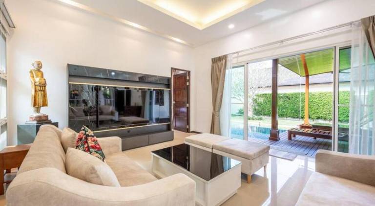 Villa with barbeque, private pool & terrace — photo 2