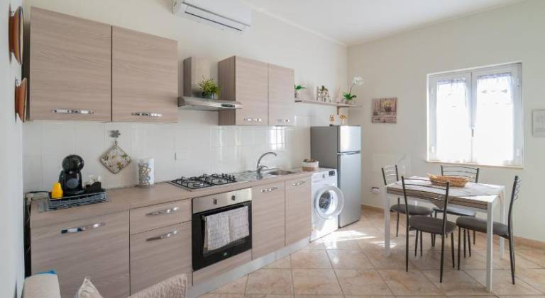 Apartment with pool in Frosinone