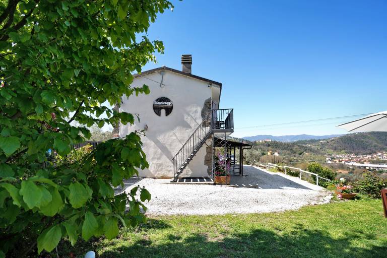 Pet-Friendly Apartment Rosadimaggio Violetta with Balcony & Wi-Fi — photo 4