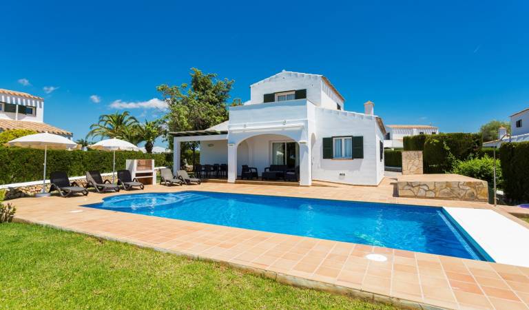 Villa "Finesse Tipo 2" with Private Pool, 2 Private Terraces & Wi-Fi in Alayor