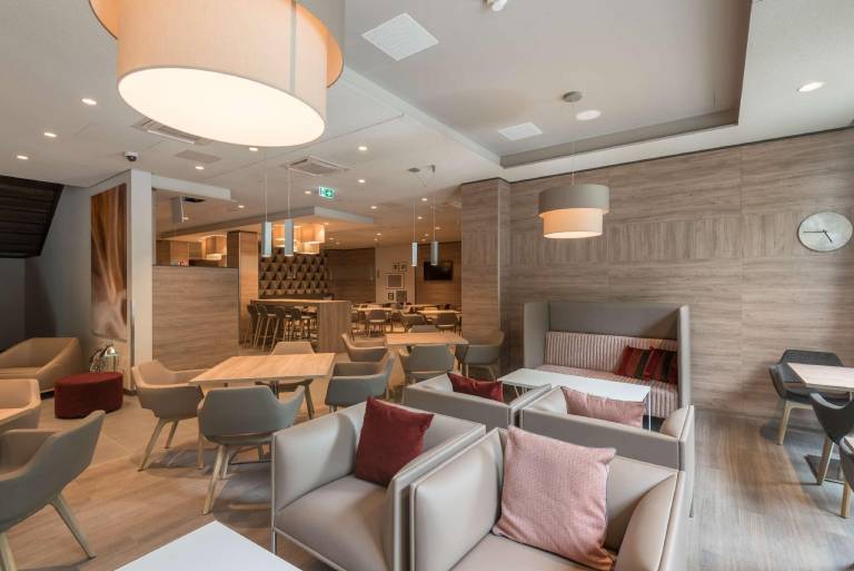 Hampton by Hilton Frankfurt City Centre East — photo 3