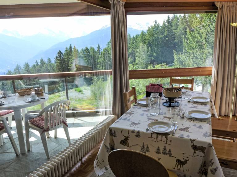 Ferienwohnung in Crans-Montana für max. 5 Gäste Ferienwohnung in Crans-Montana für max. 5 Gäste