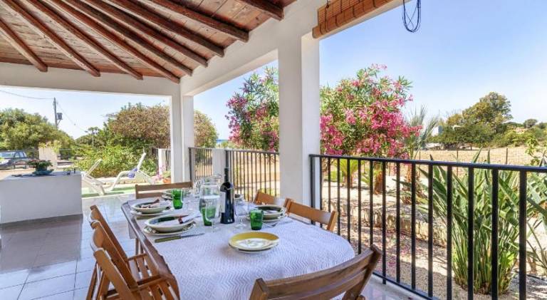 House with garden, terrace & barbecue — photo 3