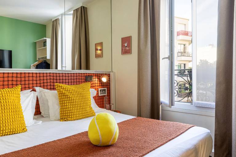 Hotel Olympic Paris Boulogne by Patrick Hayat in Meudon