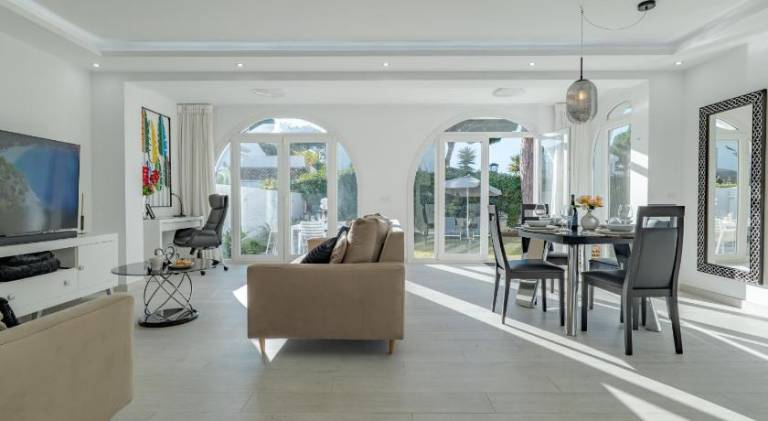 Luxury Villa Marbella Area, Jacuzzi, Near Beach — photo 2