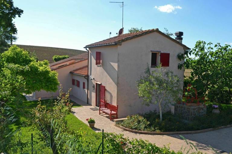 Child-friendly wonderful villa with BBQ, garden & private pool | Dogs allowed — photo 2