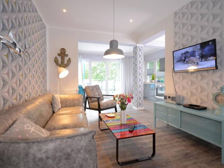     
Ferienwohnung ∙ 3 Gäste ∙ 2 Schlafzimmer
