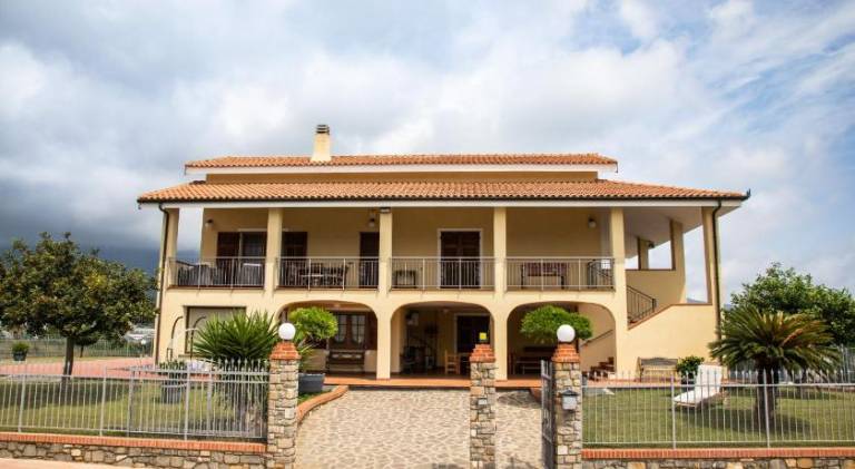 Rental apartment with jacuzzi in Alassio