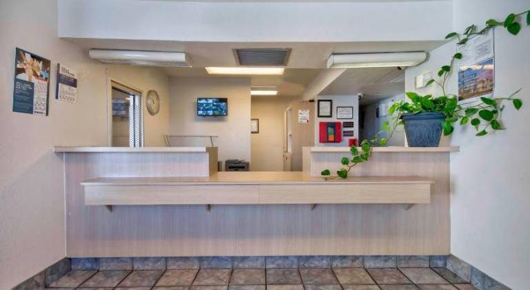 Motel 6 Farmington, NM — photo 3