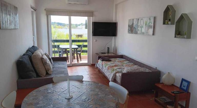 Apartment with pool, garden & barbecue | Suitable for remote work — photo 2