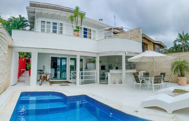 Casa Caraguatatuba