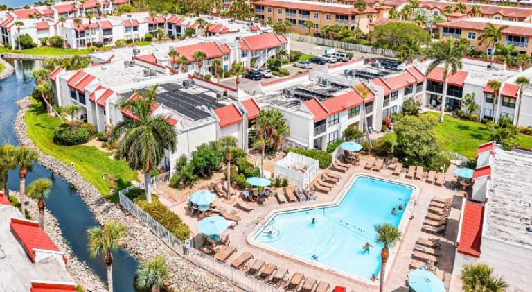 Pleasant apartment with pool | Beach nearby | Pets allowed — photo 3
