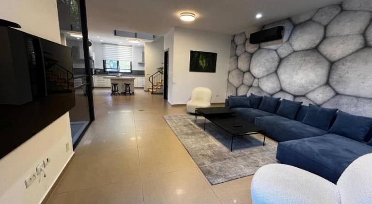 Villa | Pet-friendly in Herzliya