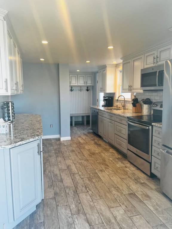 All New Beautiful Priscilla Beach House Ocean View — photo 4