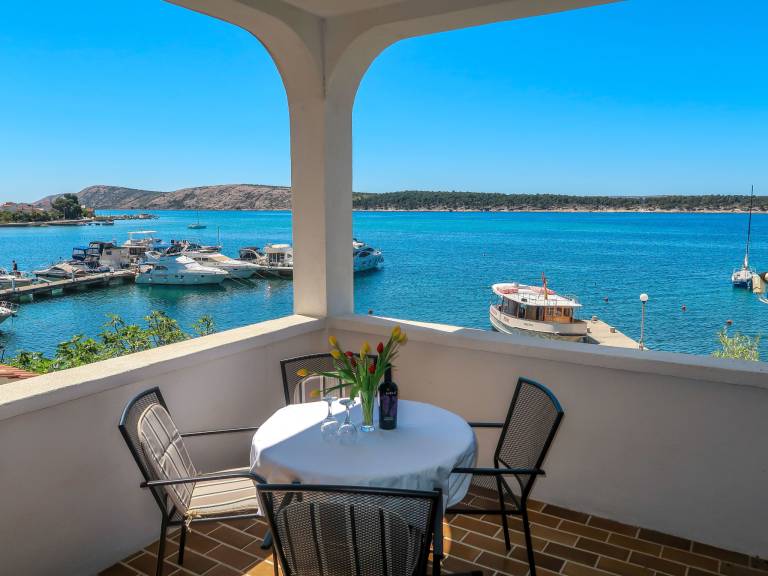 Ferienwohnung in Barbat für max. 4 Personen Ferienwohnung in Barbat für max. 4 Personen